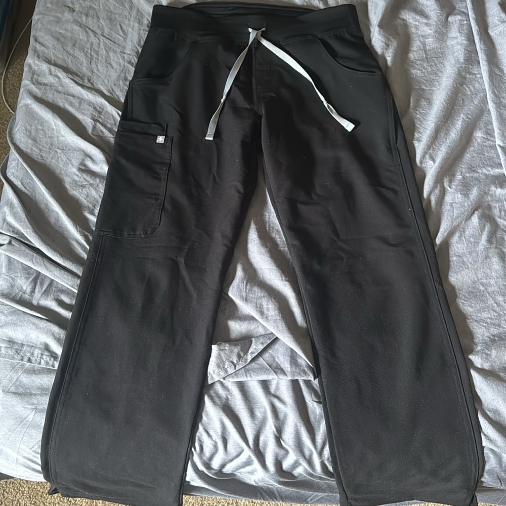 Figs Kade cargo Leg Scrub Pants in Black with White Drawstring